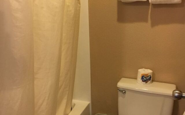 Chama River Bend Lodge