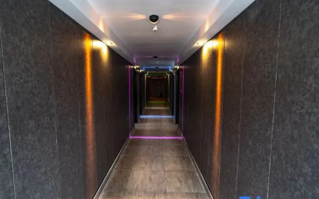 Rainbow Hotel (Haikou Fucheng store)