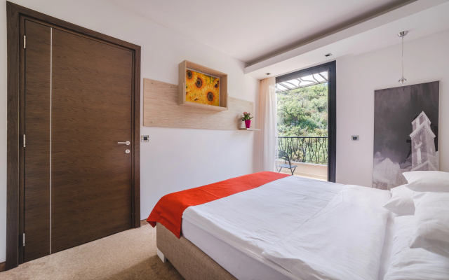 Hotel Hec Apartments - Image 7