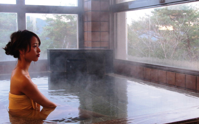 Kokumin Shukusha Enasansou