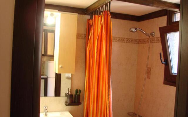 AnnaDes Apartments & Studio Chios