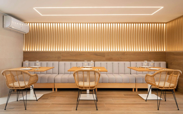 Halley Hotel & Apartments Affiliated by Melia