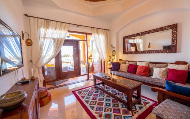 Charming Lagoon Villa Egyptian Style -Sabina 117