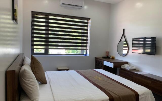 Win Win Hotel