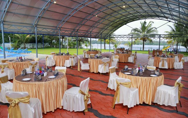 Renai Blue Waters Cherai