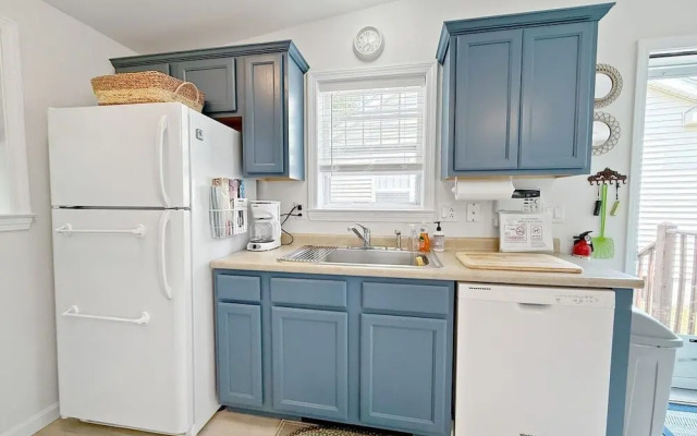 Sweet Beach Retreat 2 Bedroom Home