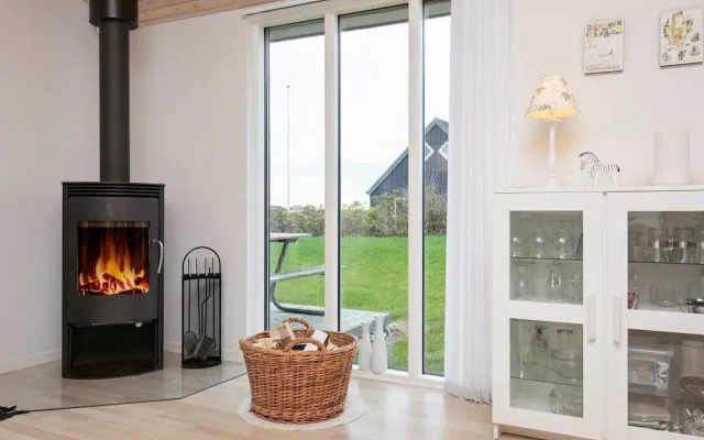Modernized Seaside Retreat-by Traum