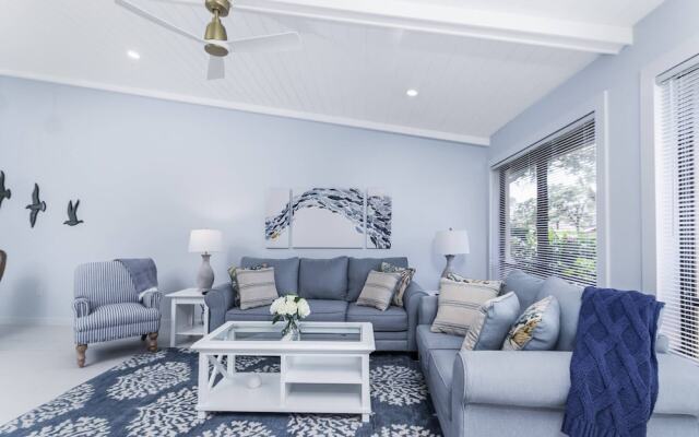 Yellow Pine Duplex Close to Pool & Tennis