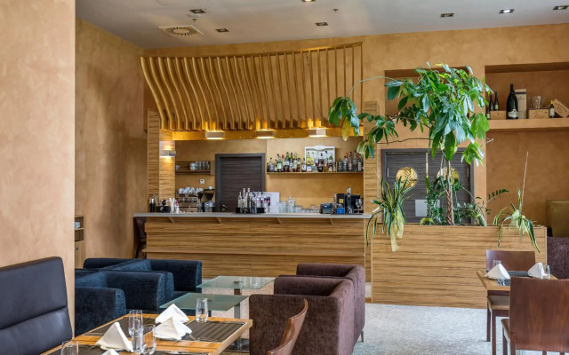 ETO Park Hotel Business & Stadium