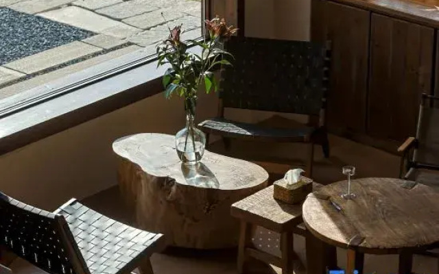 Hongcun Wujiujiu Creative Aesthetics Space Homestay