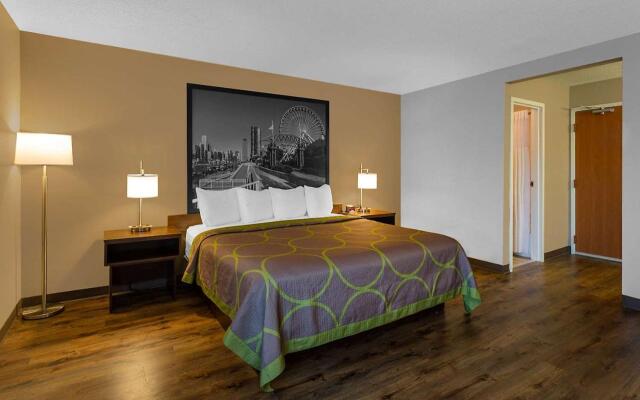 Super 8 by Wyndham South Holland