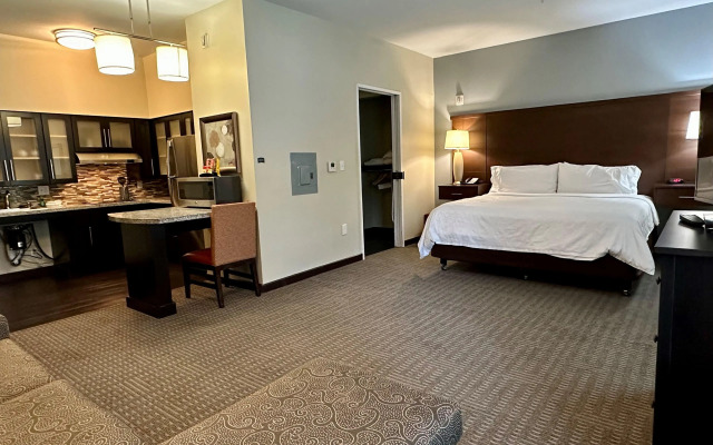 Staybridge Suites Carlsbad by IHG