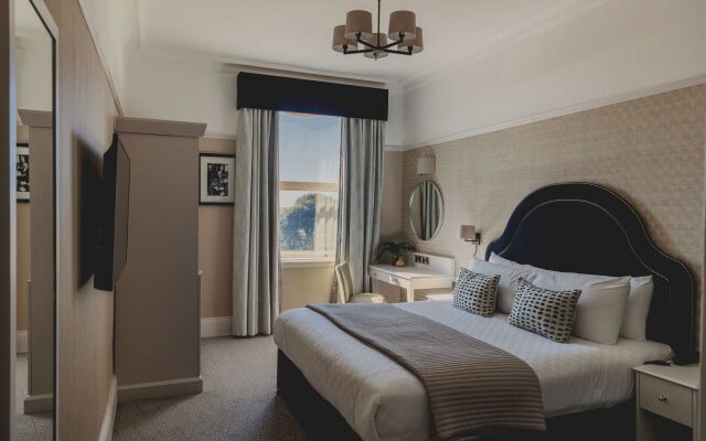 Queens Hotel