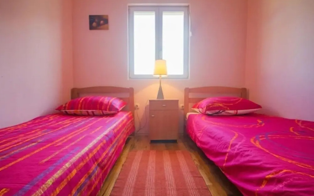 Teo - 8m From the sea & Parking - A3 Novi