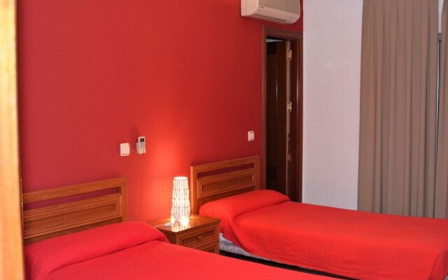 Hostal Restaurante Carmelo