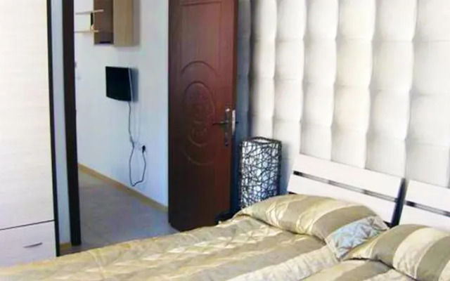 GT Emerald Paradise Apartments