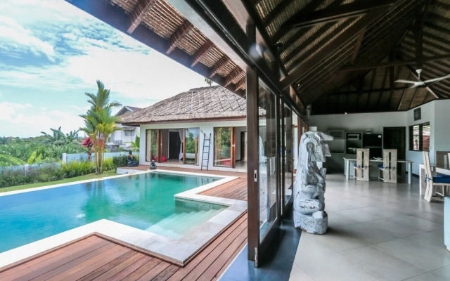 Villa Luna Maya