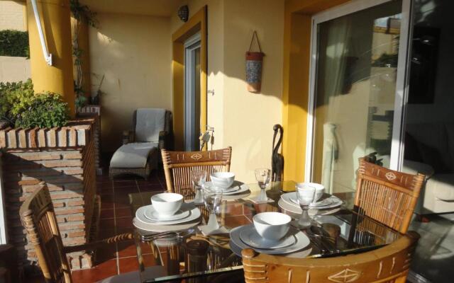 Ref. 2733 Altos De Calahonda