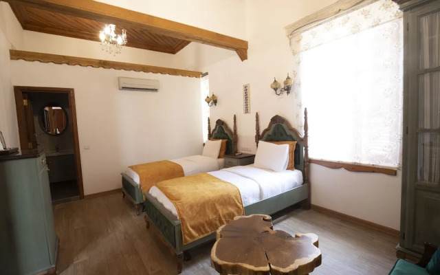 White Garden Hotel