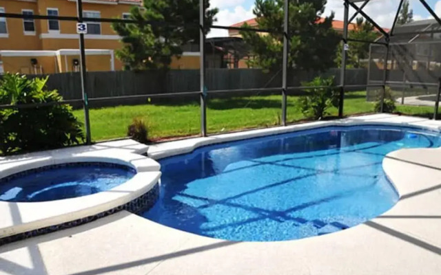 Lake Berkley - 7 Bed 5 Baths Villa