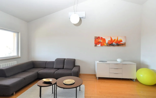 Apartment 1779
