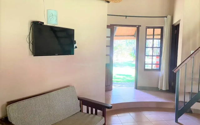 Family Lodge in Natural African Bush - 2115