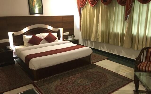 Hotel Lawrence