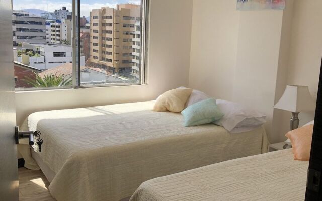 Suite and Apartment Well Located In Quito