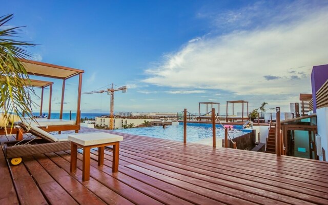 Las Brisas 402 1 Bedroom Condo by RedAwning