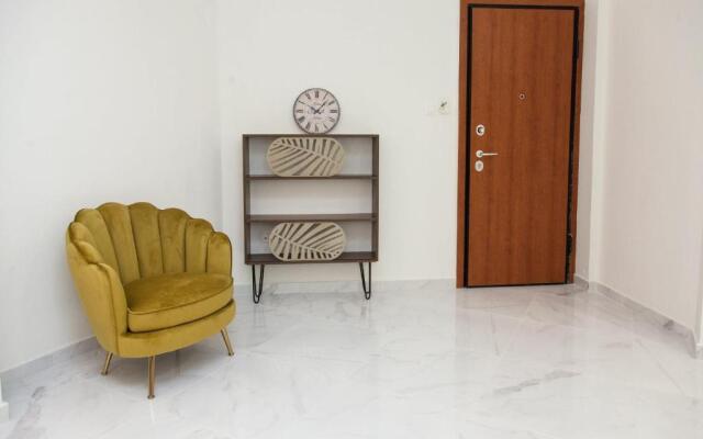 Modern 3-bedroom Apartment Next to Koridallos square