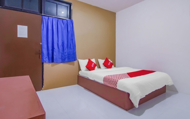 Oyo 89994 Kartini House