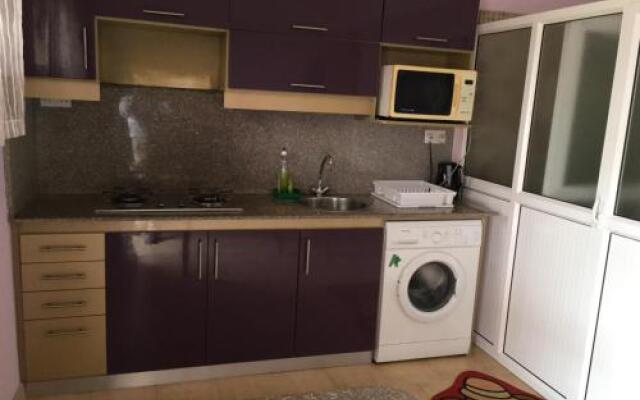 BR Apartment & Studios