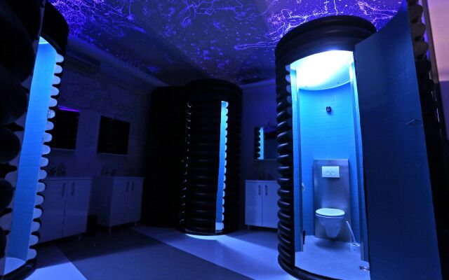 SubSpace Hostel
