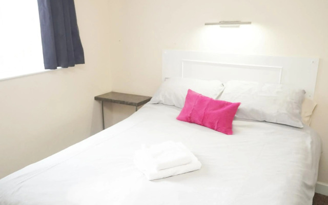 Rollason Wood Hotel