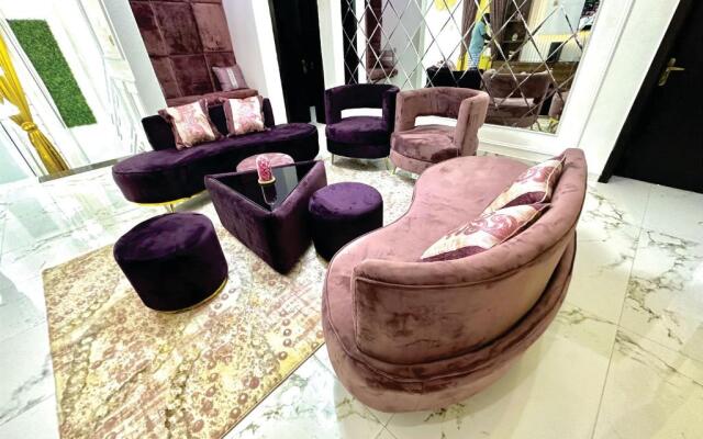 Pharrel Diplomatic Plus 3 Bedroom Suite