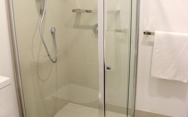 Whitehorse Apartment Hotel