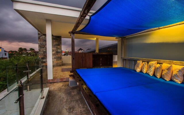Villa Rainbow Runner