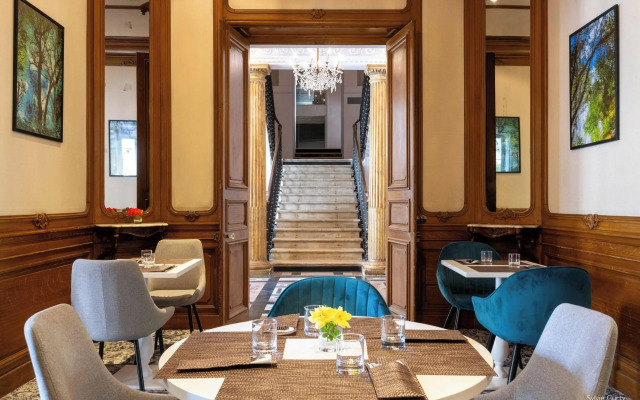 Le Champlain - Les Collectionneurs 