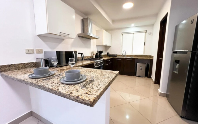 Relajate hermoso jardín y 2 piscinas