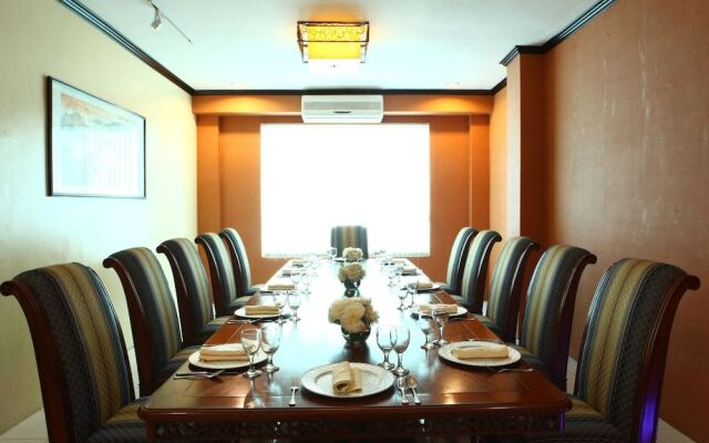 King's Royale Hotel and Resort