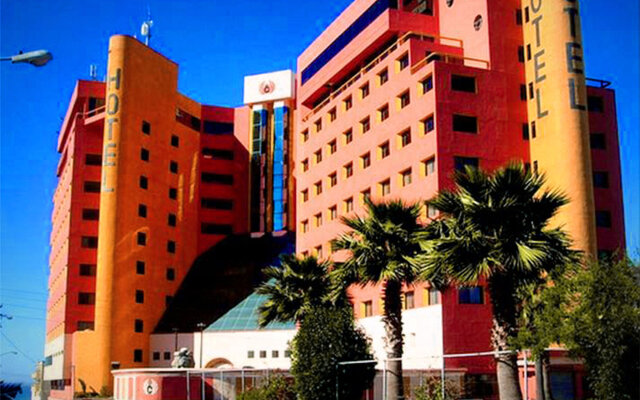 Hotel Corona Plaza