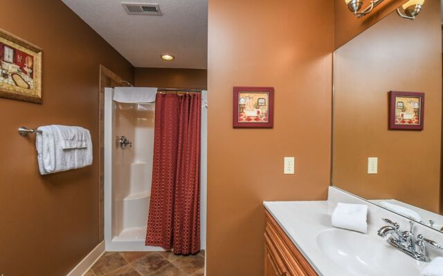 Breathe Easy 5 Bedroom Townhome