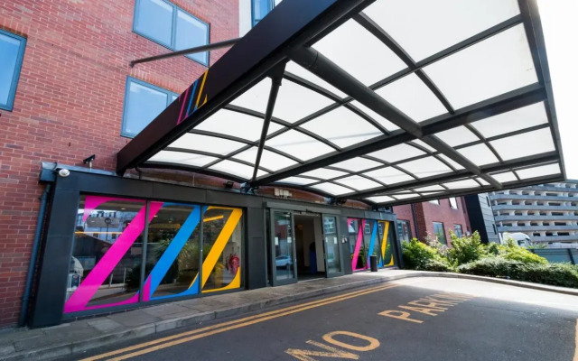 Roomzzz Nottingham City