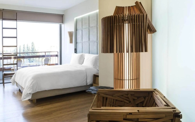 New Hotel
