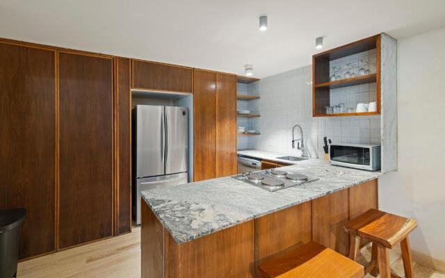 103 Cozy apartment with private terrace 2 br 2 ba