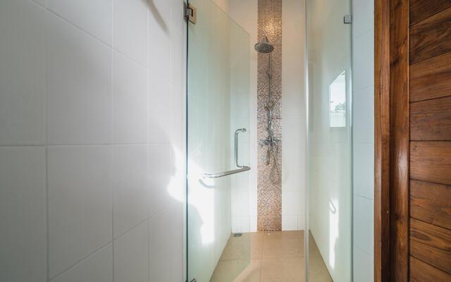 AP West 4 - Private pool in the heart of Kamala