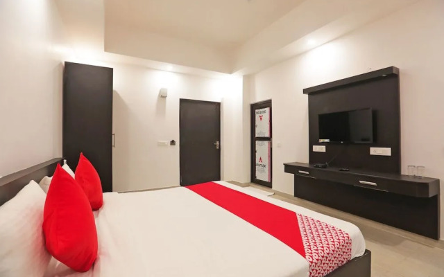 OYO 43440 Hotel Belmorrise