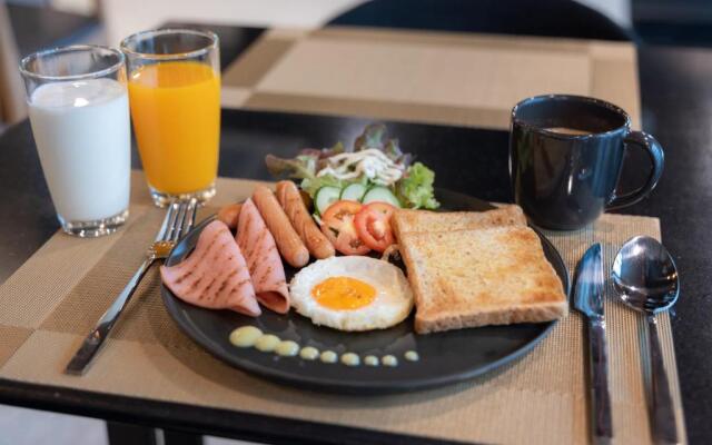 12 The Residence Hotel