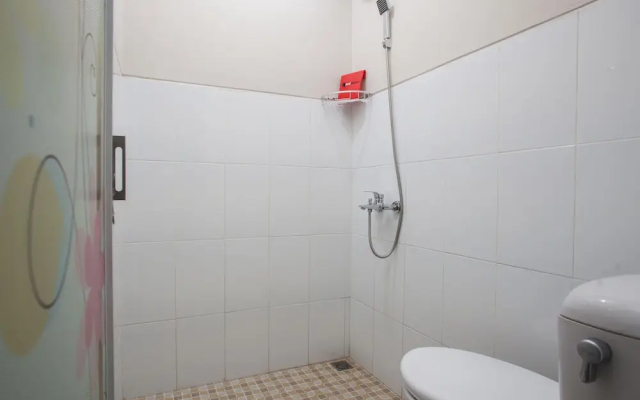 RedDoorz Plus near Banyuwangi Airport