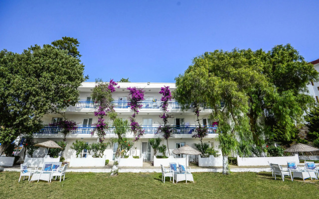 Ladonia Hotels Luna Beach Resort
